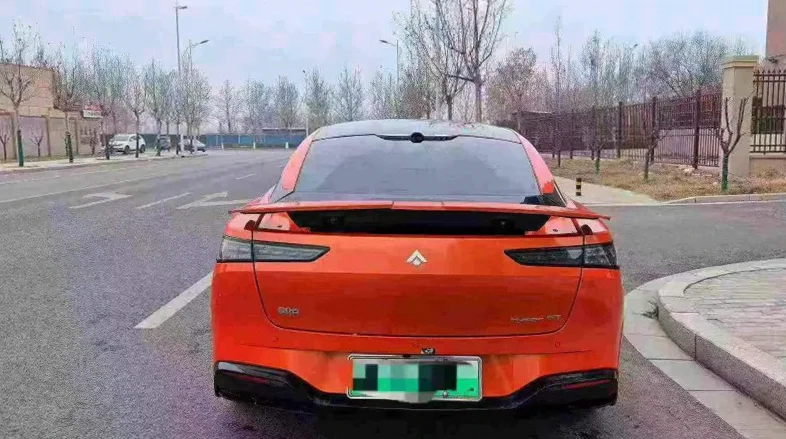 传祺昊铂GT 正面外观三