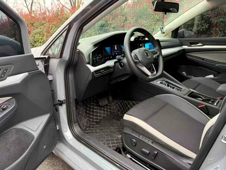 大众高尔夫 正面外观三