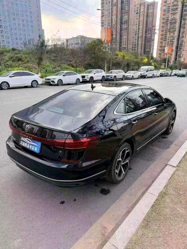 大众帕萨特 内饰前排