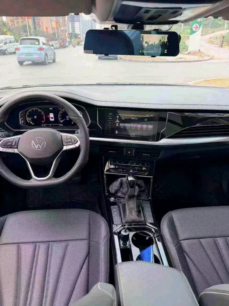 大众帕萨特 后面外观三