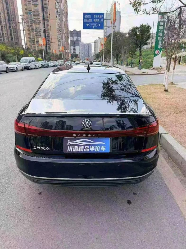 大众帕萨特 驾驶室