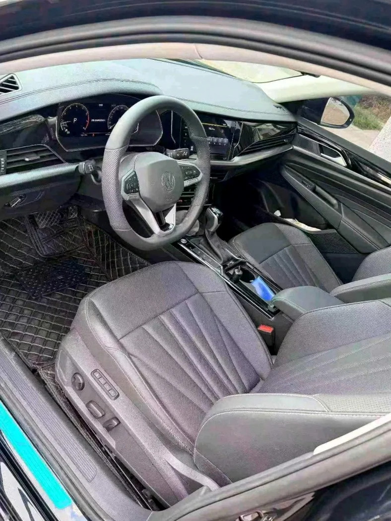 大众帕萨特 后面外观二