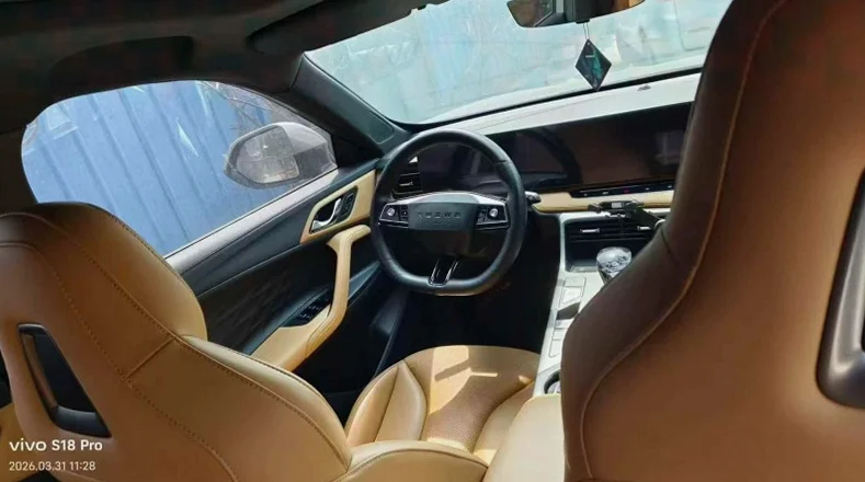 荣威ERX5 后面外观二