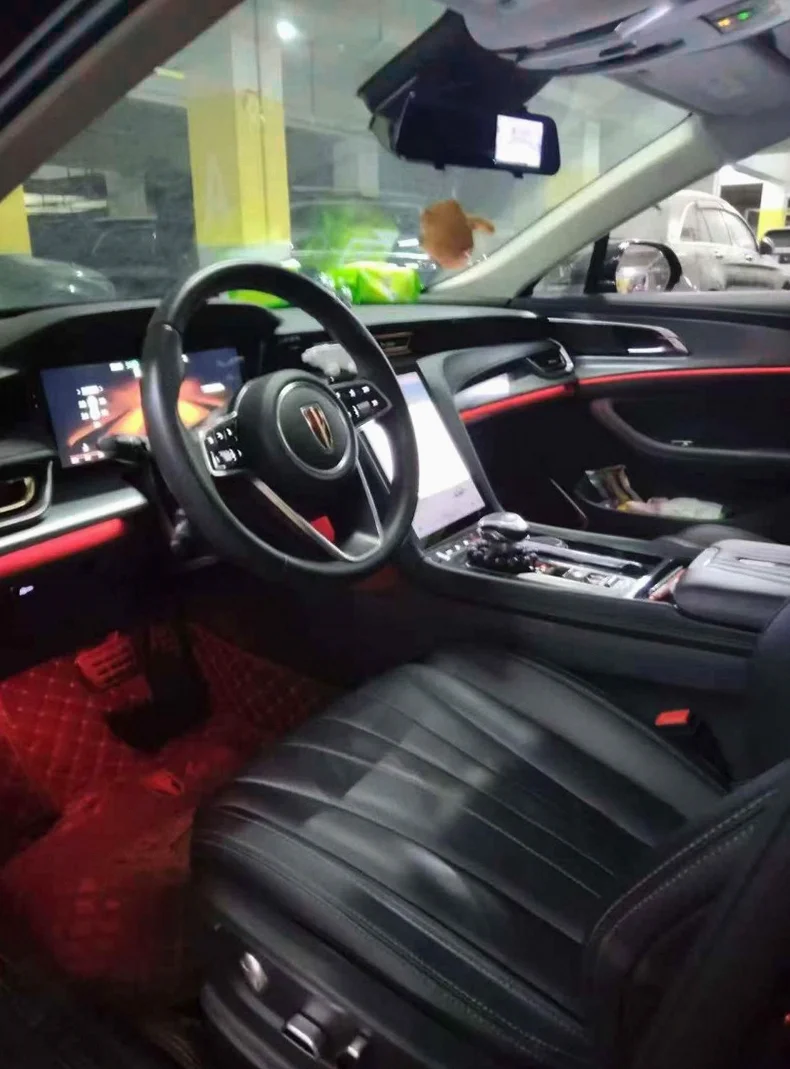 红旗H5 内饰前排