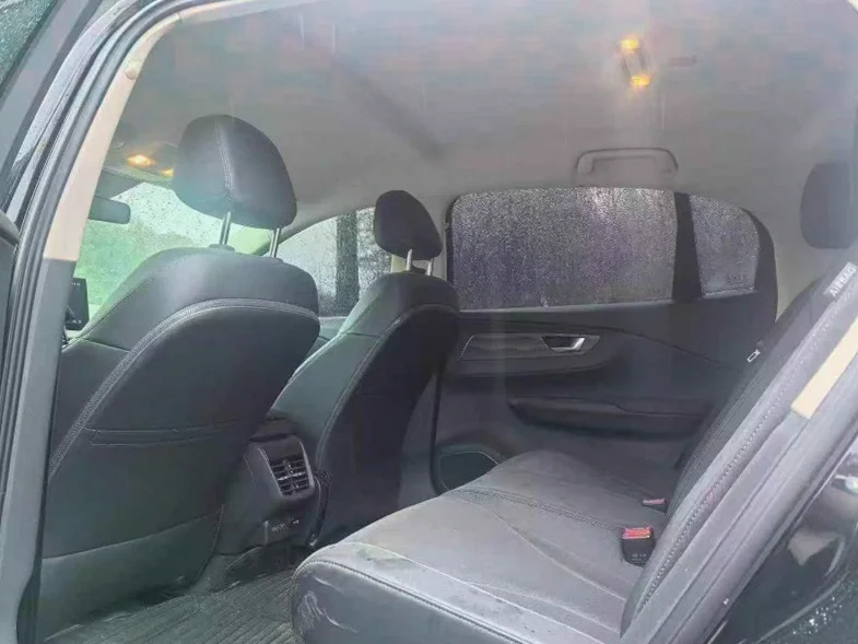 红旗E-QM5 后面外观二