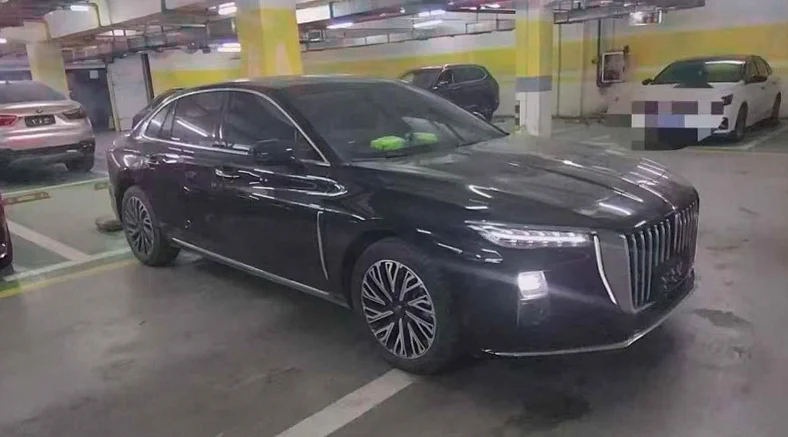 红旗H5 正面外观三