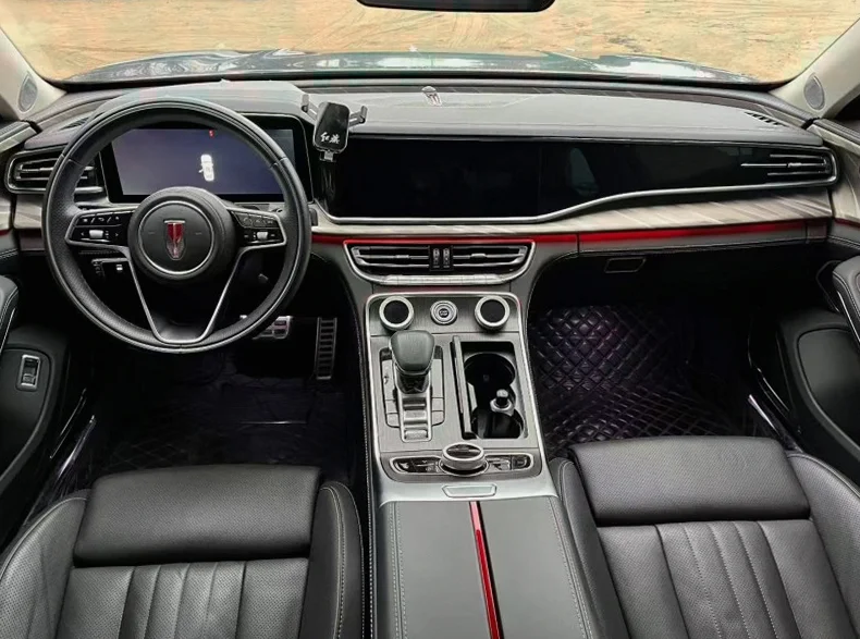 红旗H9 后面外观二