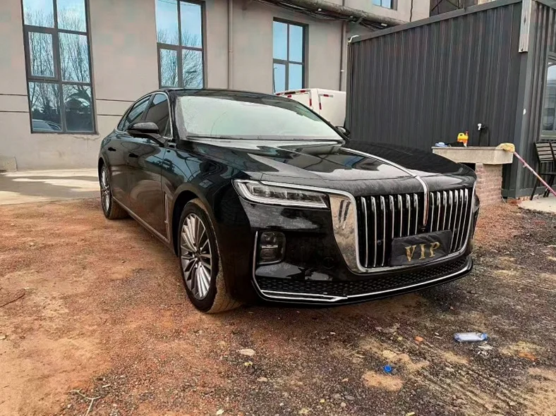 红旗H9 正面外观二