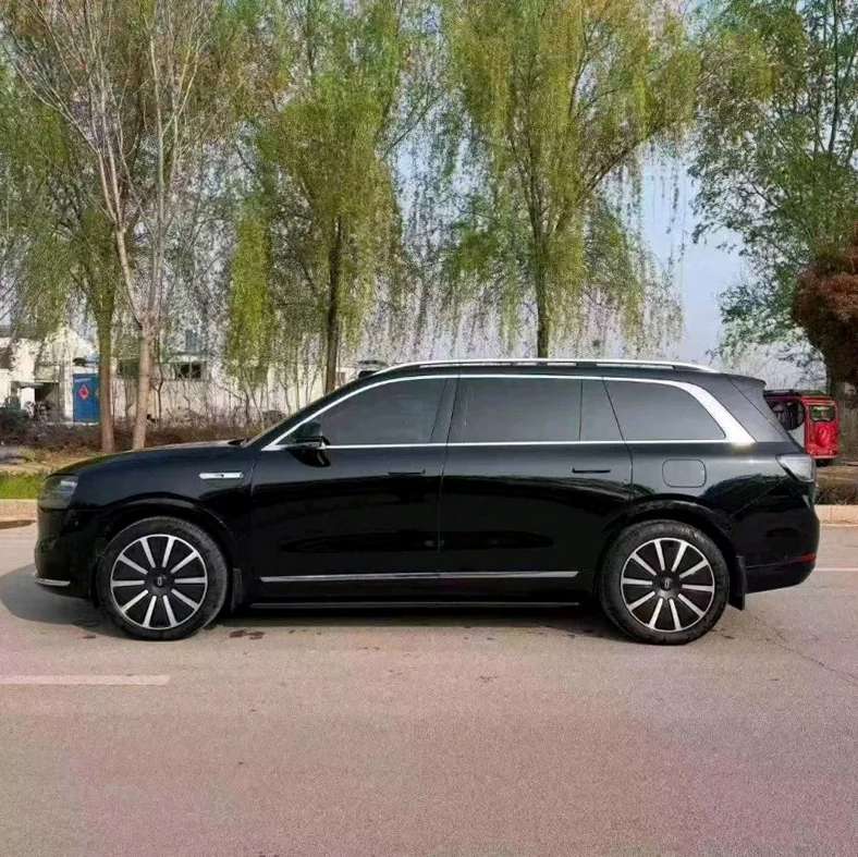 华为智选问界 内饰后排