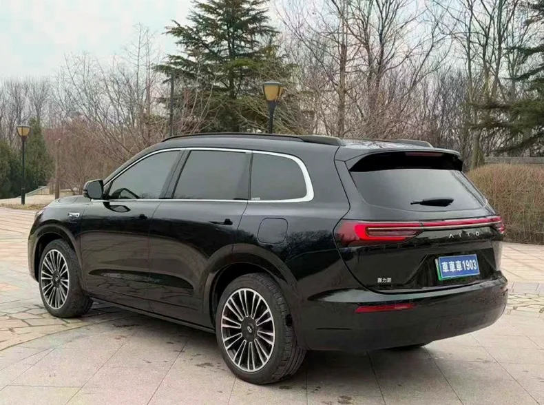 华为智选问界 驾驶室