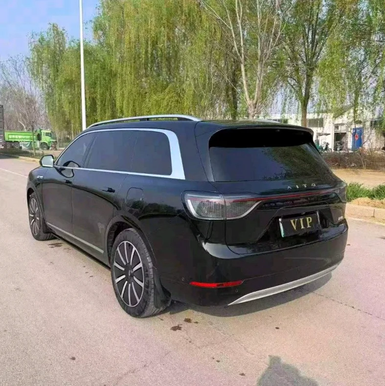 华为智选问界 驾驶室