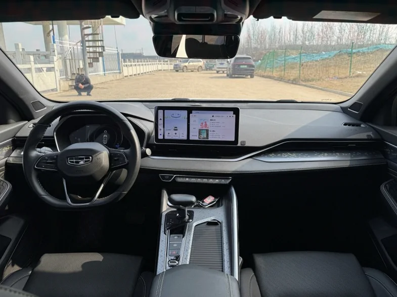 吉利星瑞 正面外观三