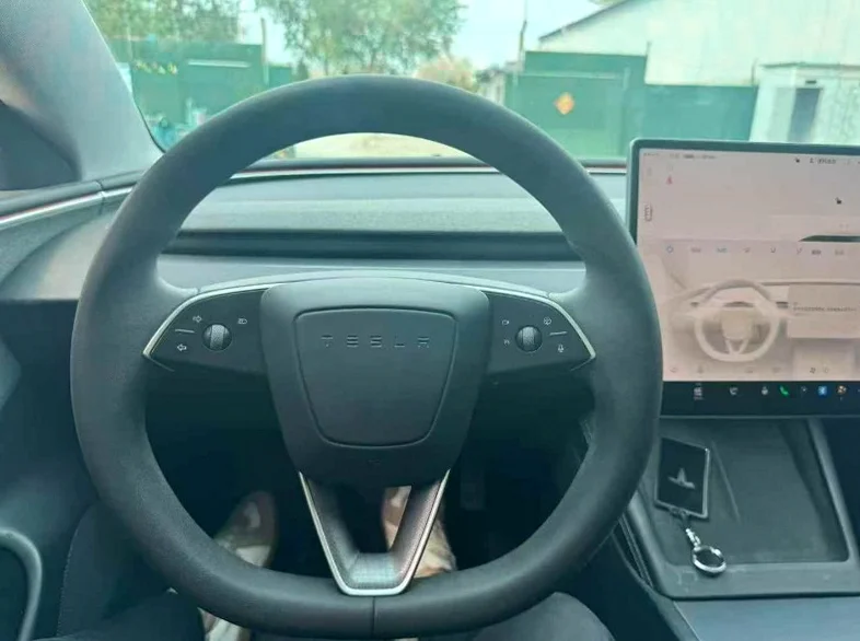 特斯拉MODEL 内饰前排