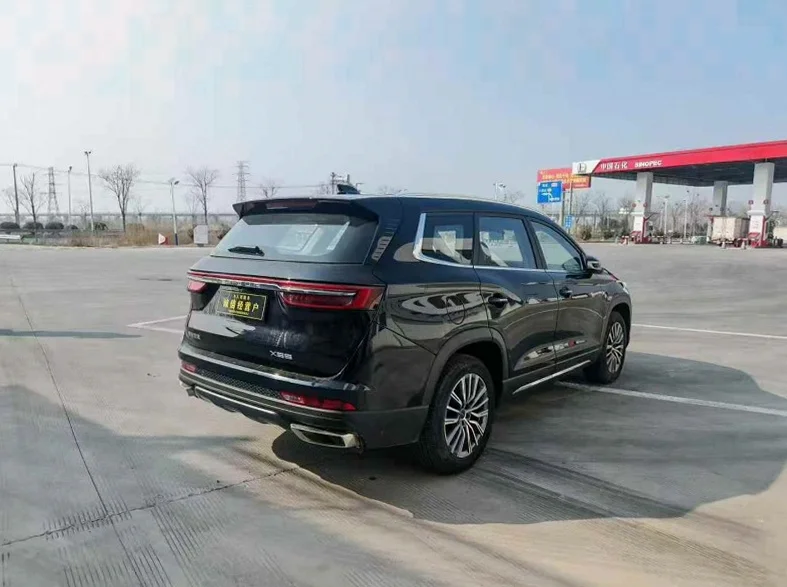 奇瑞捷途 内饰前排