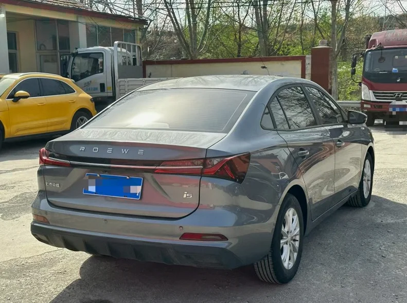 荣威i5 内饰前排