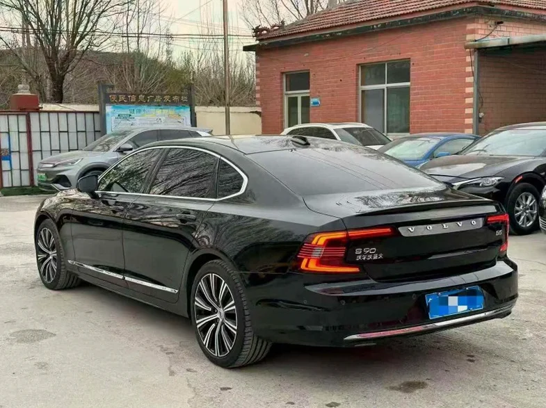 沃尔沃S90 内饰后排