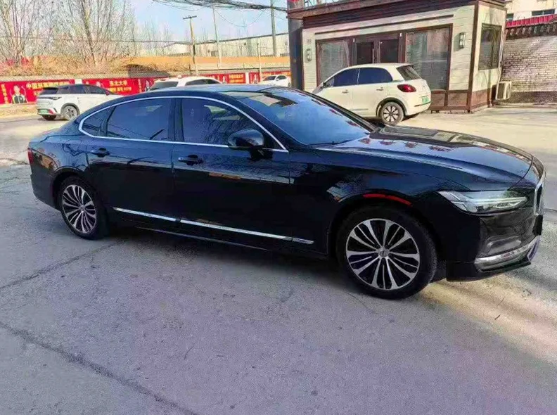 沃尔沃S90 正面外观三