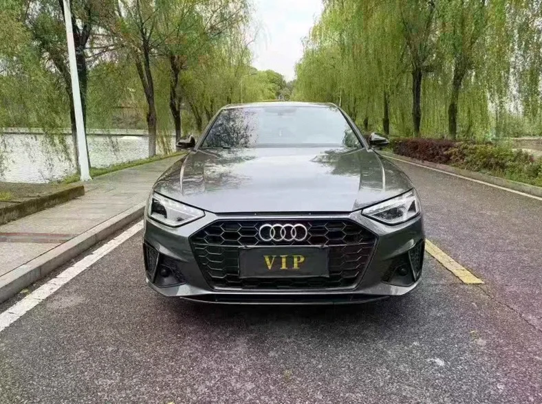 新余2025年奥迪A4L全款带大本 正面外观一