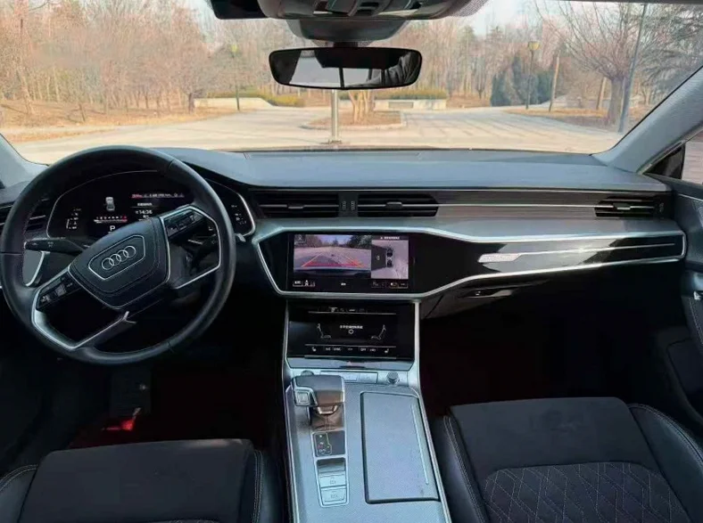 奥迪A7L 后面外观三