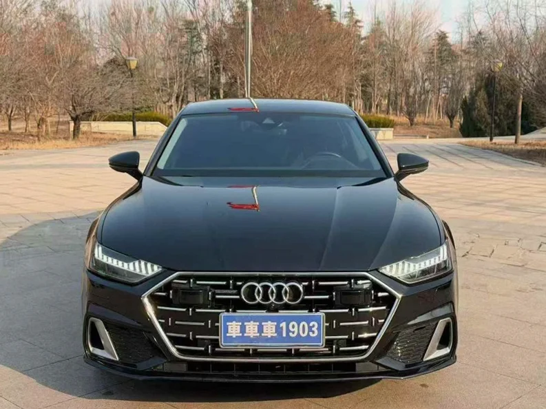 25年奥迪A7L 2.0T四驱Quattro