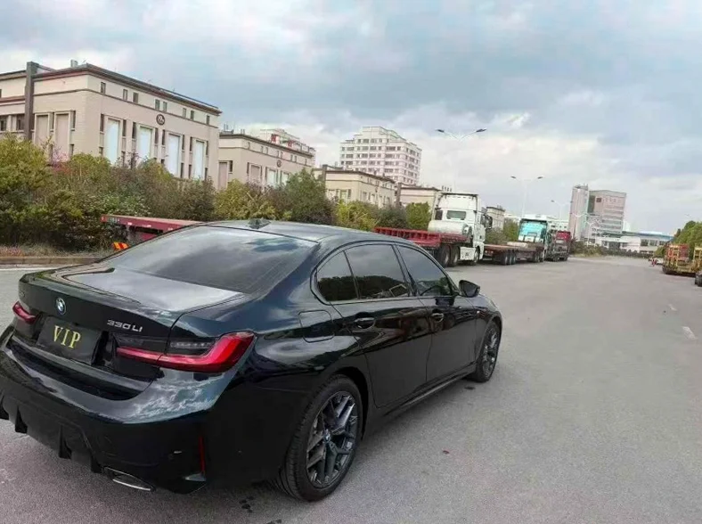 宝马3系 后面外观二