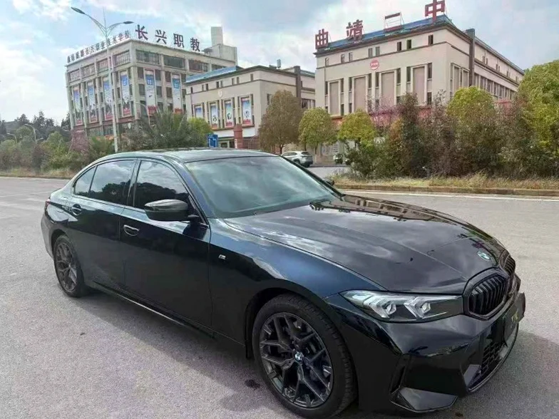 宝马3系 正面外观三