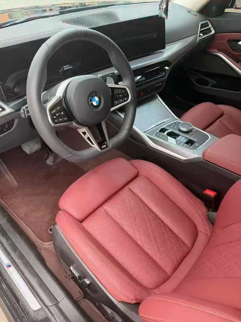 宝马3系 驾驶室