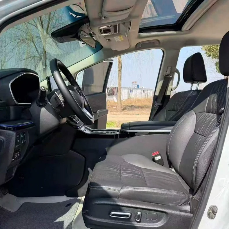 本田艾力绅 后面外观一