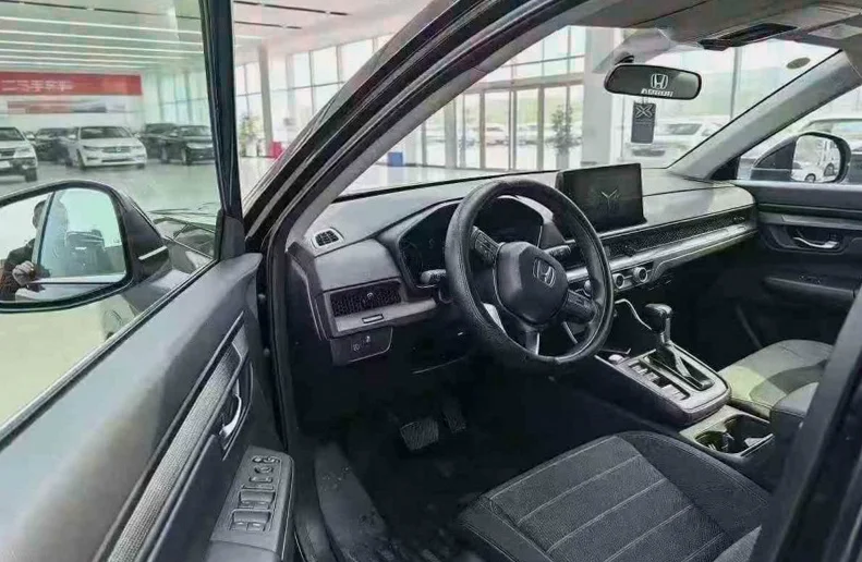 本田皓影 内饰前排