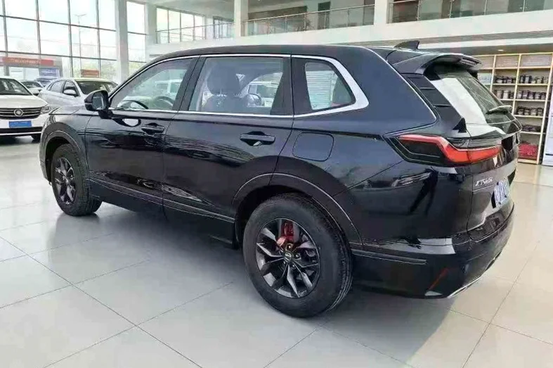 本田皓影 后面外观二