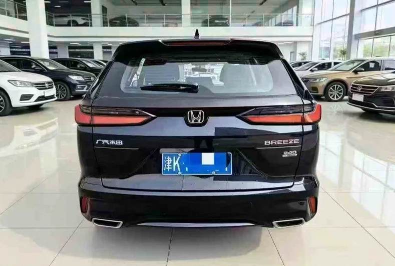 本田皓影 后面外观三