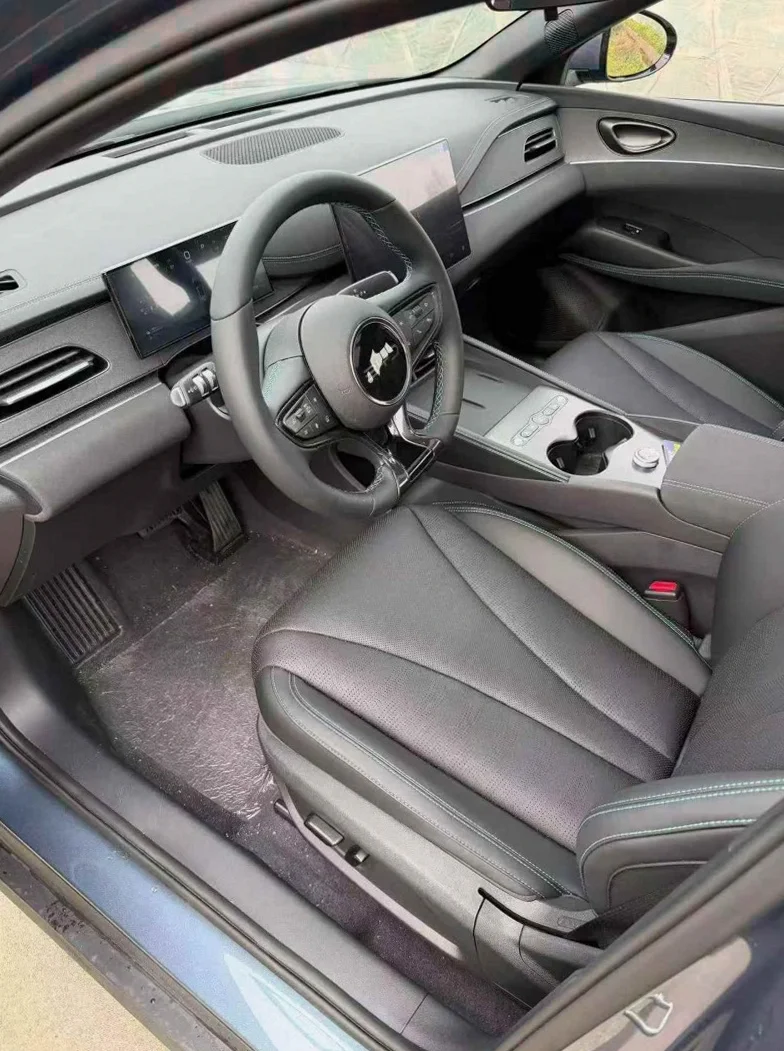 比亚迪海豹 后面外观二