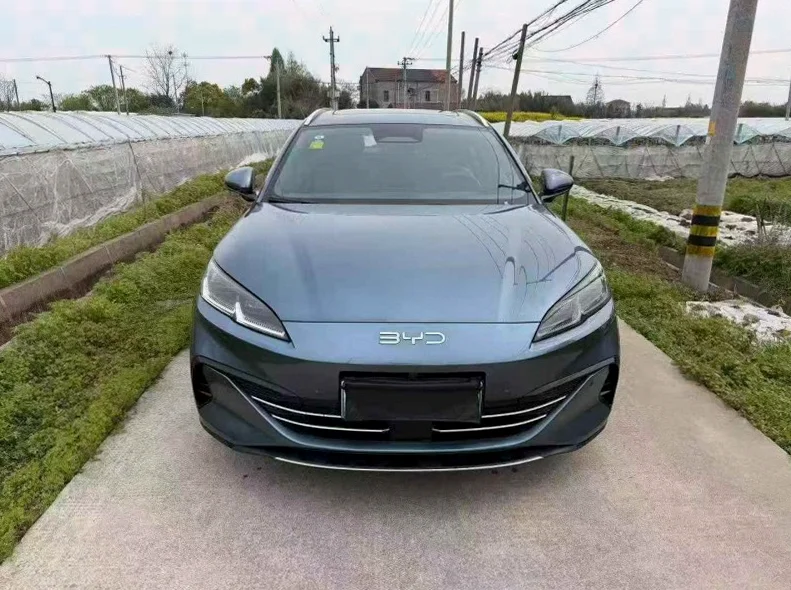 衢州2025年比亚迪海豹抵押车 正面外观一