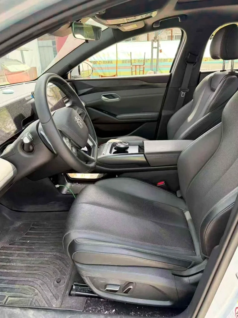 比亚迪秦 后面外观二