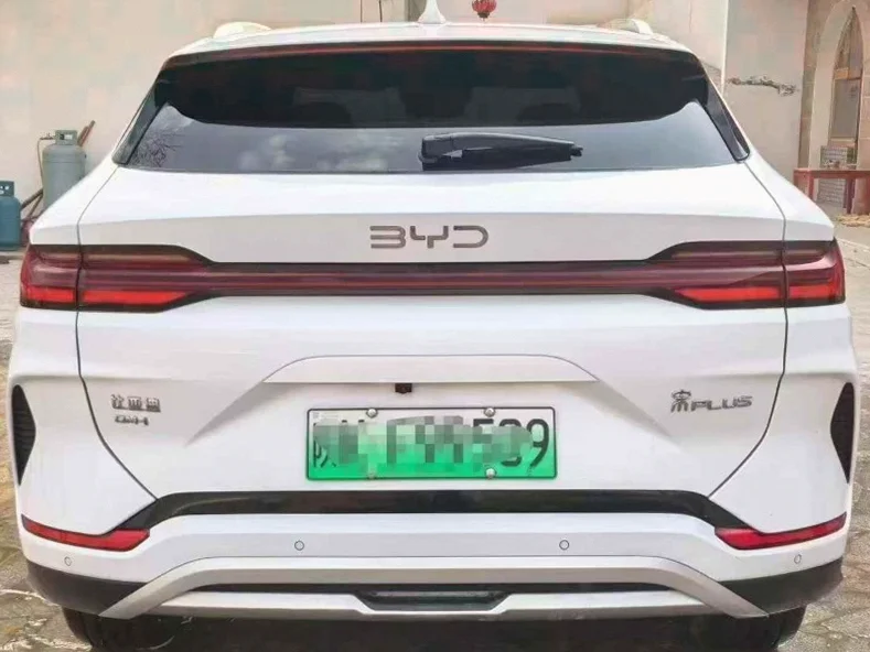 比亚迪宋 内饰前排