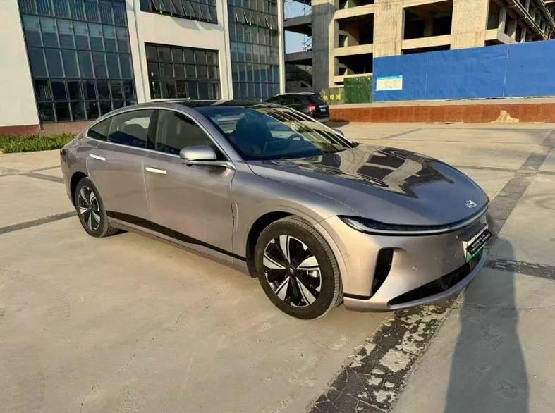 长安汽车启源 正面外观三