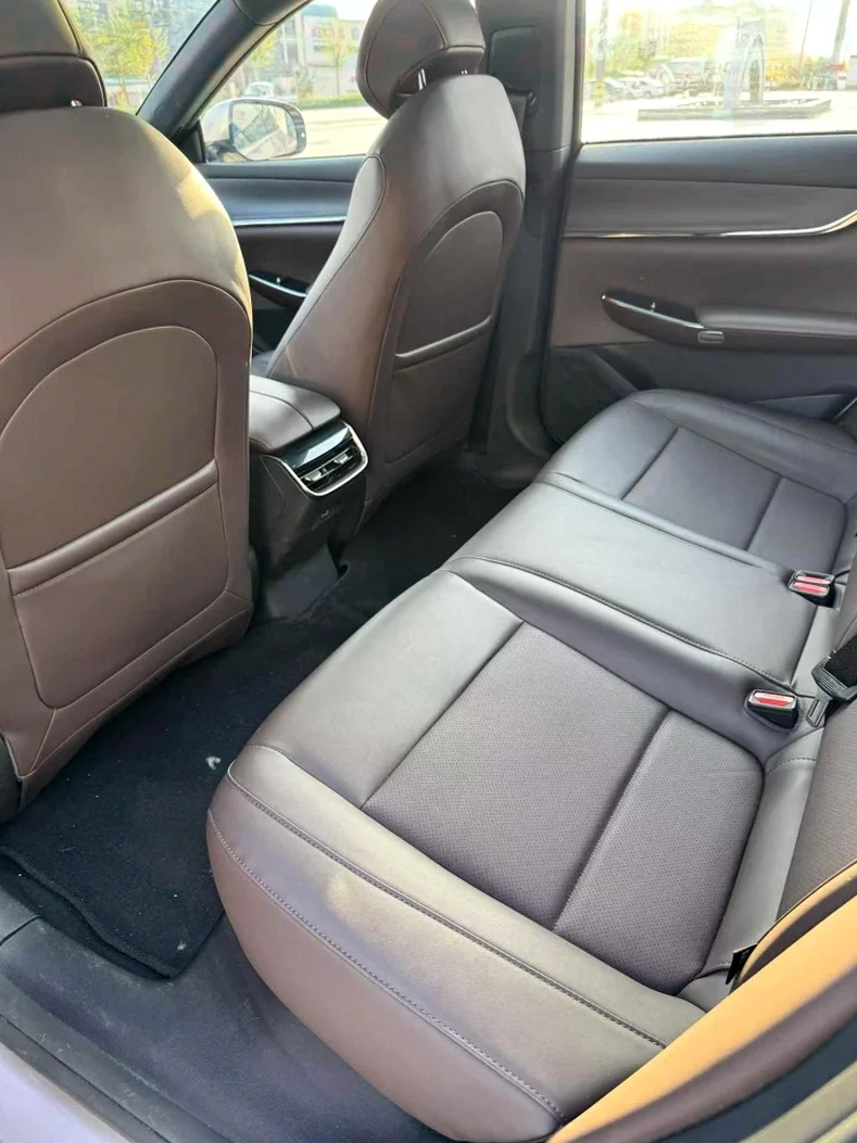 长安汽车启源 后面外观二