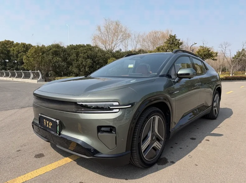 长安汽车启源 正面外观二