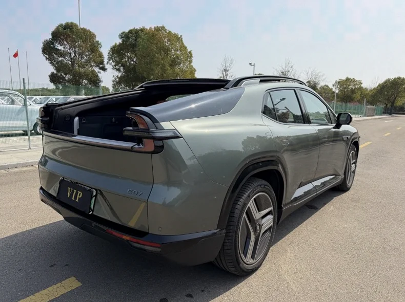 长安汽车启源 后面外观二