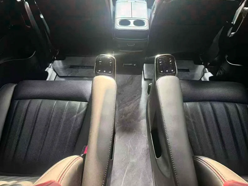 传祺M8 后面外观二