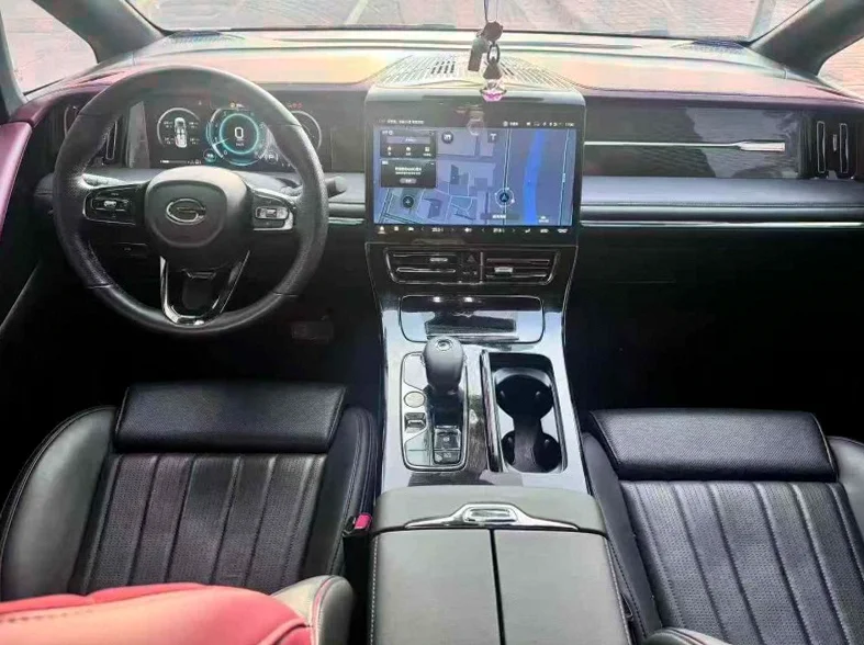 传祺M8 后面外观三