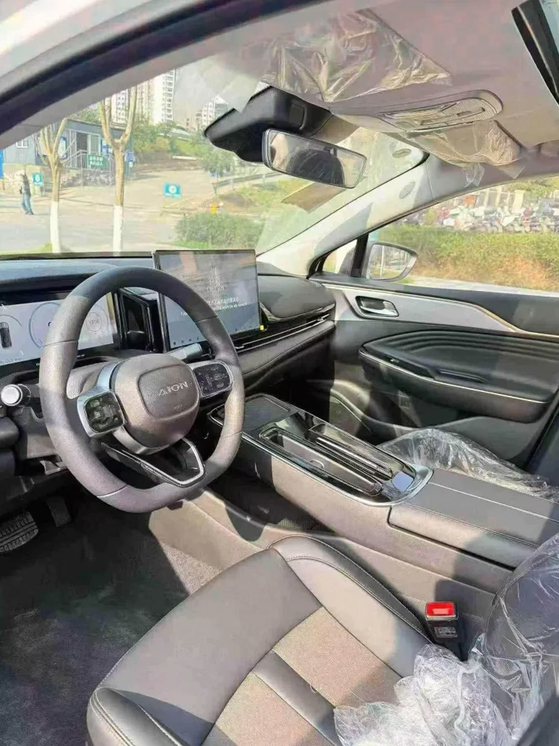 传祺埃安S 后面外观一