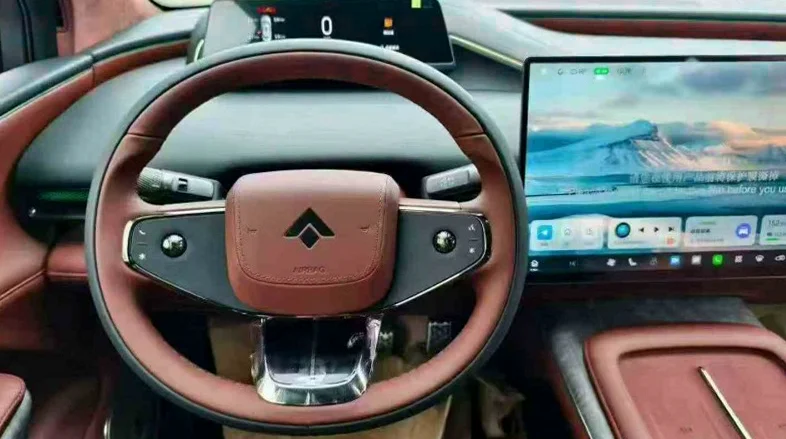 传祺昊铂GT 内饰前排