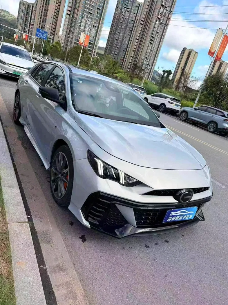 传祺影豹 正面外观二