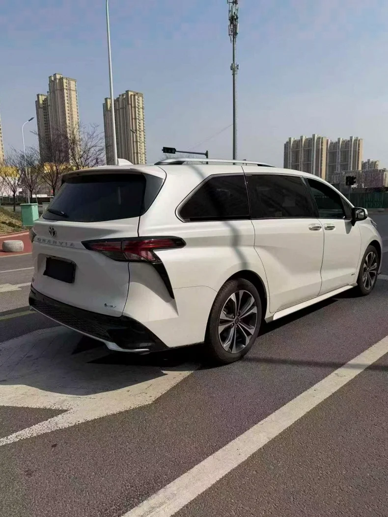 丰田格瑞维亚 驾驶室