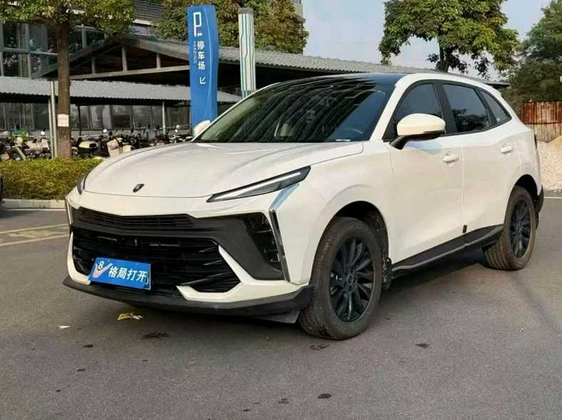 风行东风 正面外观二