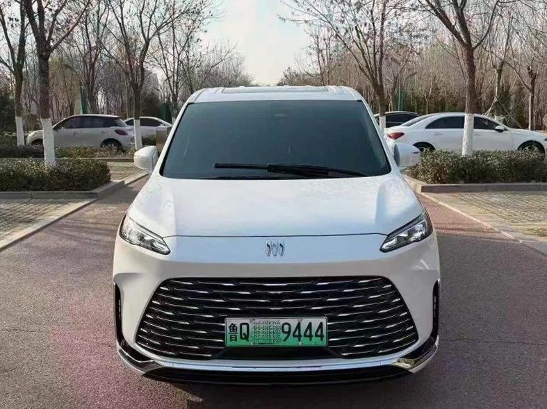 25年别克GL8陆尚尊享版