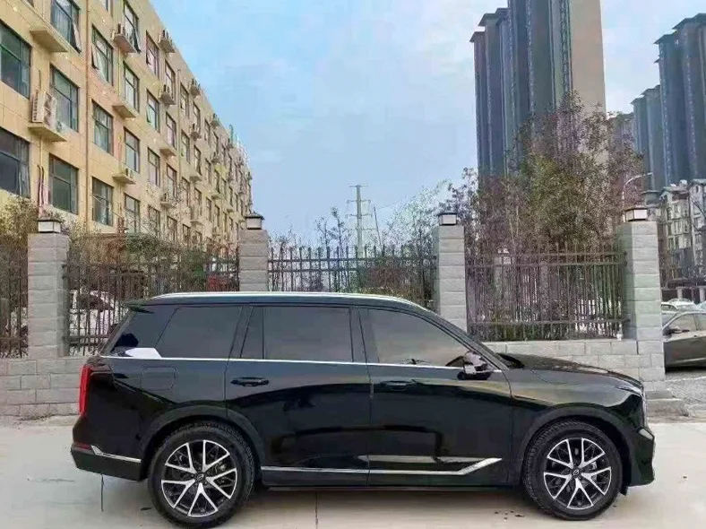 传祺GS8 正面外观二