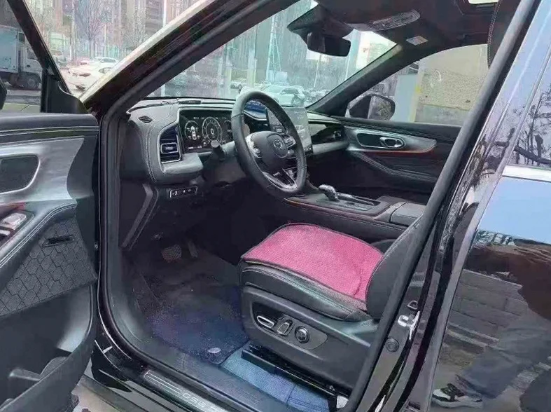 传祺GS8 后面外观三