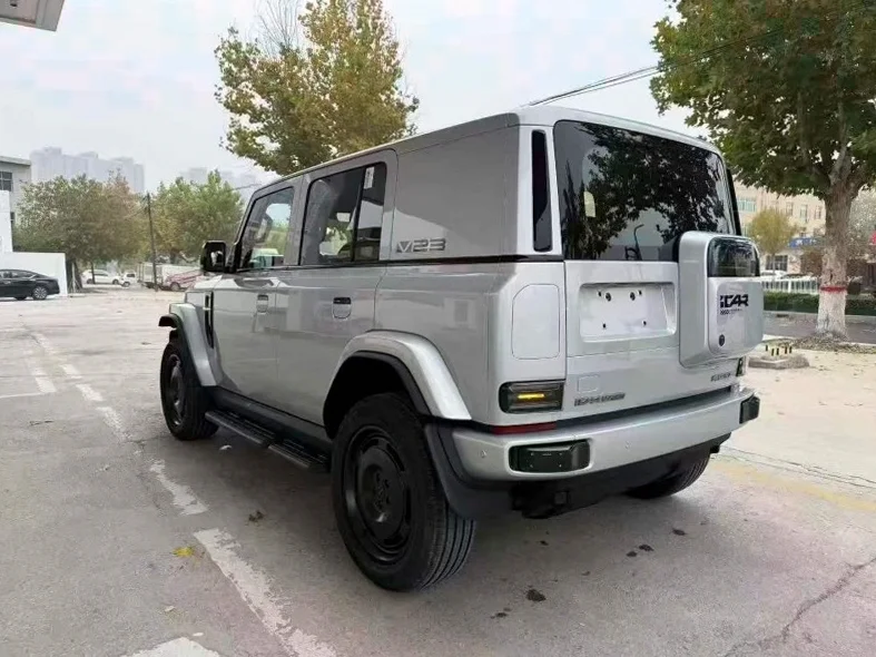 奇瑞ICAR 内饰后排